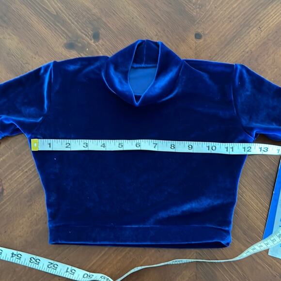 Capezio Skatewear Girls Deep Blue Velour Crop Top Girls Size Int. (Small) - Picture 5 of 7